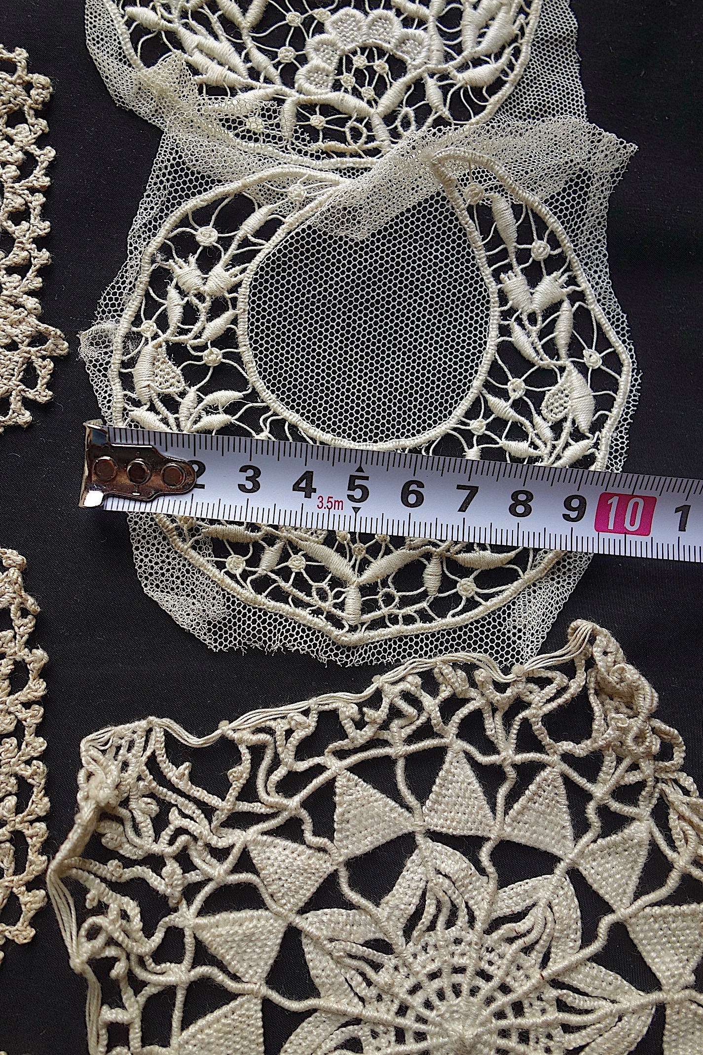 アンティークレース　モチーフlots 1