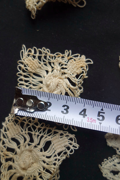 アンティークレース　モチーフlots2