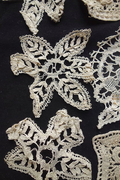 アンティークレース　モチーフlots2