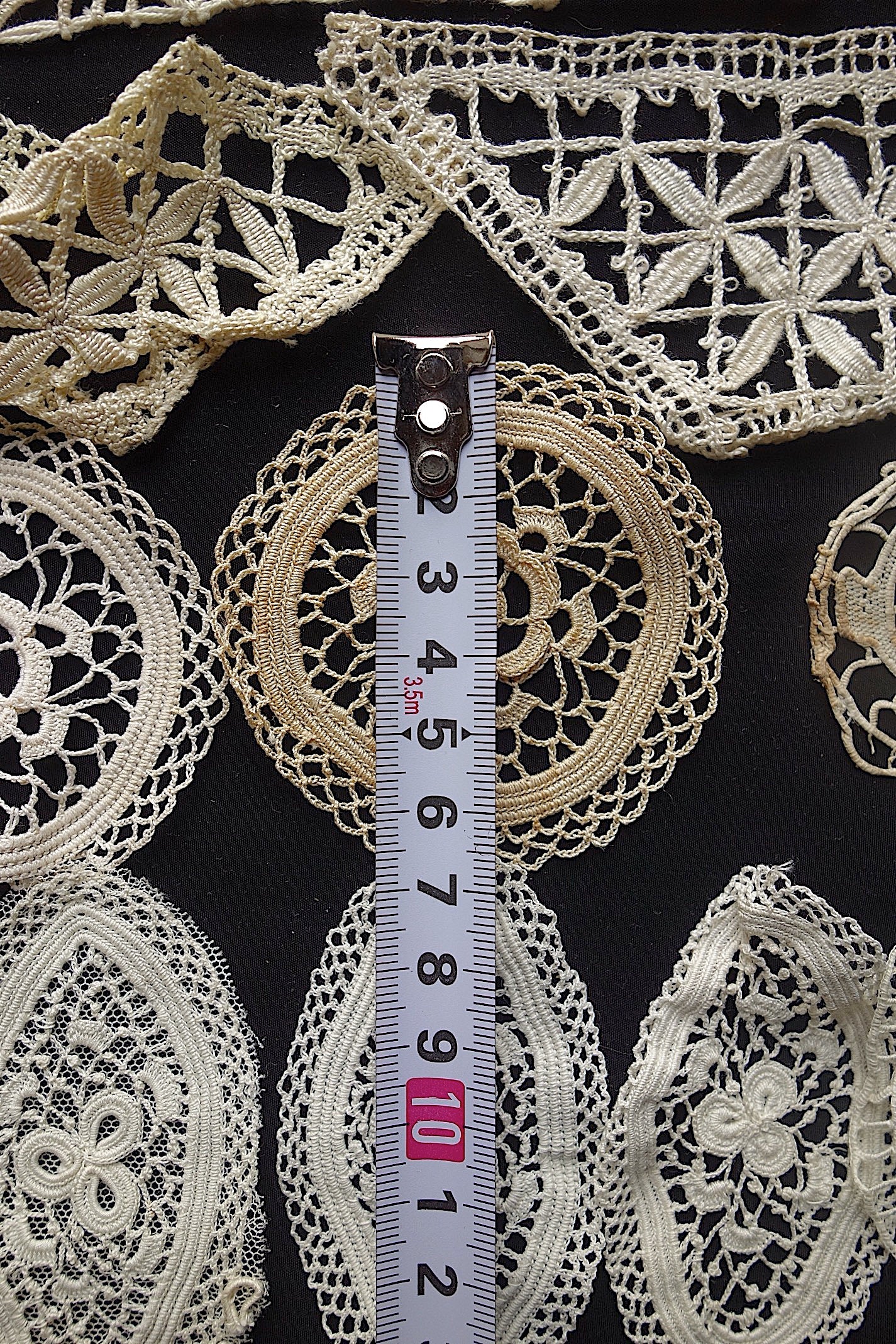 アンティークレース　モチーフlots3