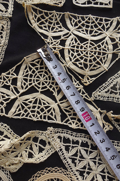 アンティークレース　モチーフlots3