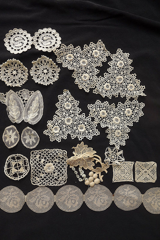 アンティークレース　モチーフlots4