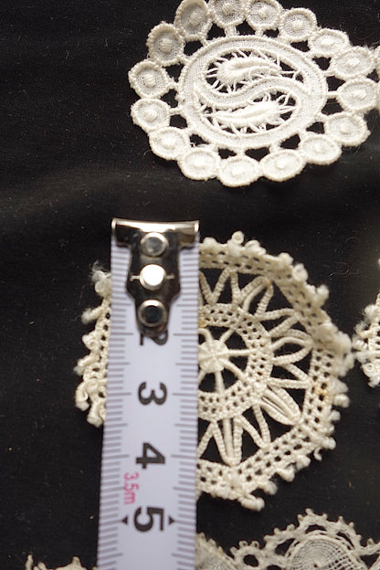 アンティークレース　モチーフlots4