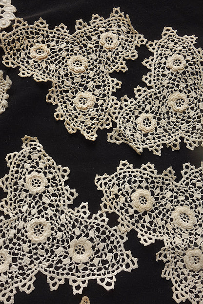 アンティークレース　モチーフlots4