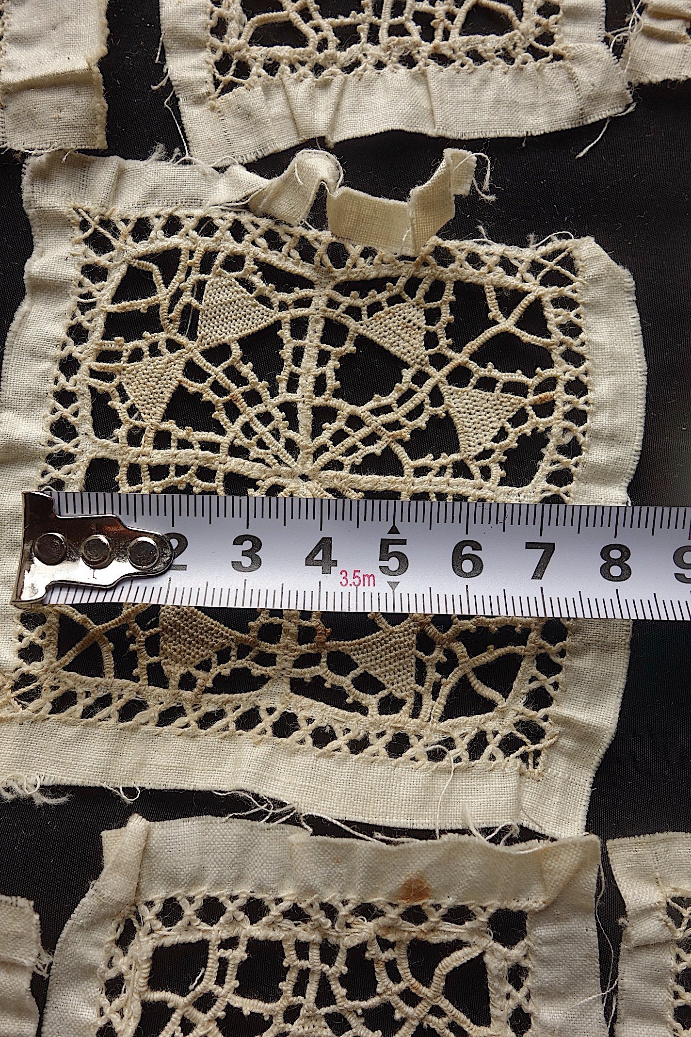 アンティークレース　モチーフlots5