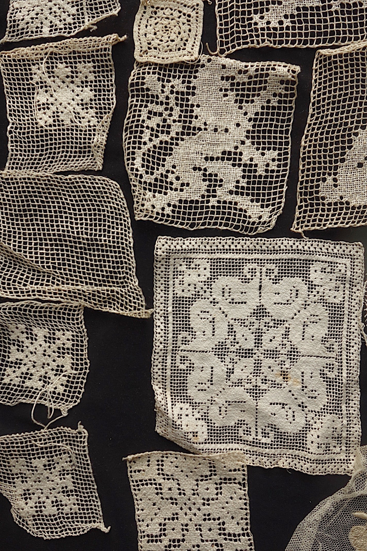 アンティークレース　モチーフlots6