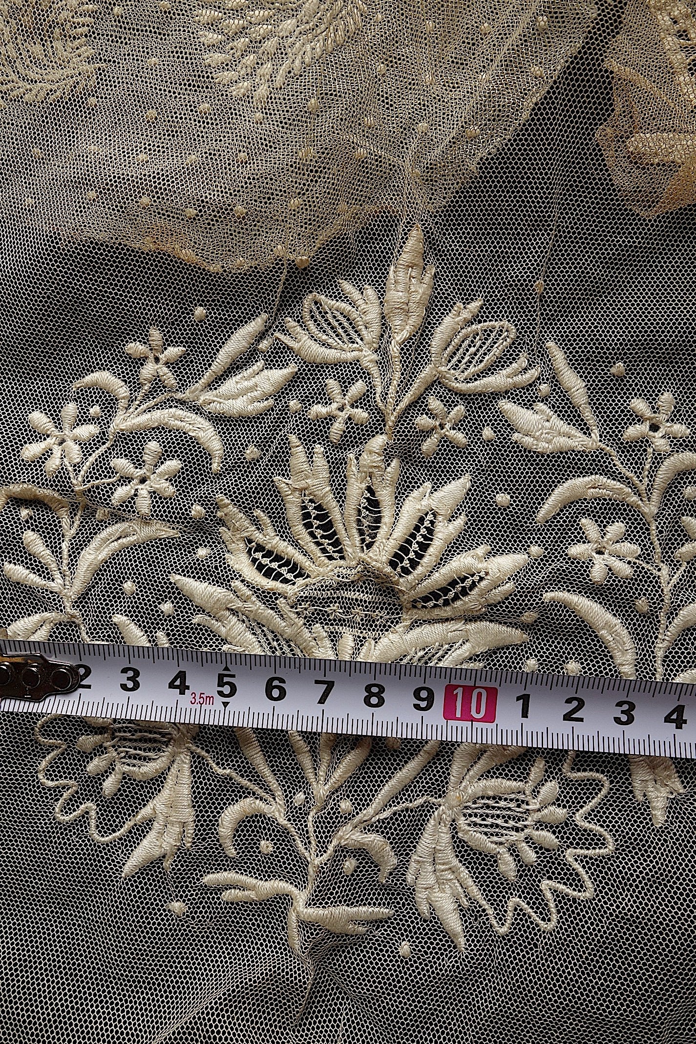 アンティークレース　モチーフlots7