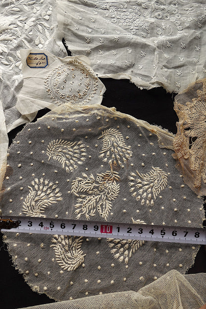 アンティークレース　モチーフlots7