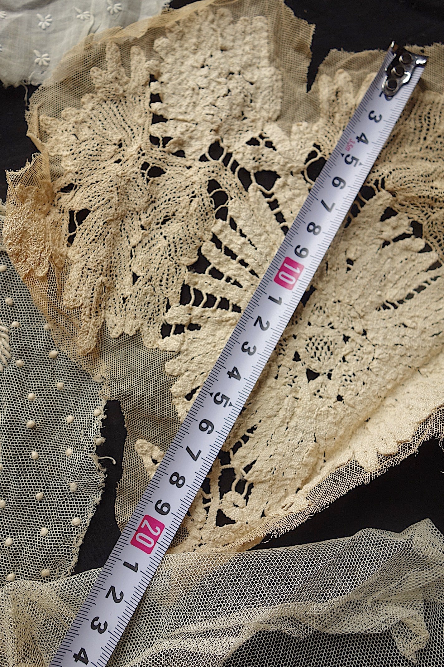 アンティークレース　モチーフlots7