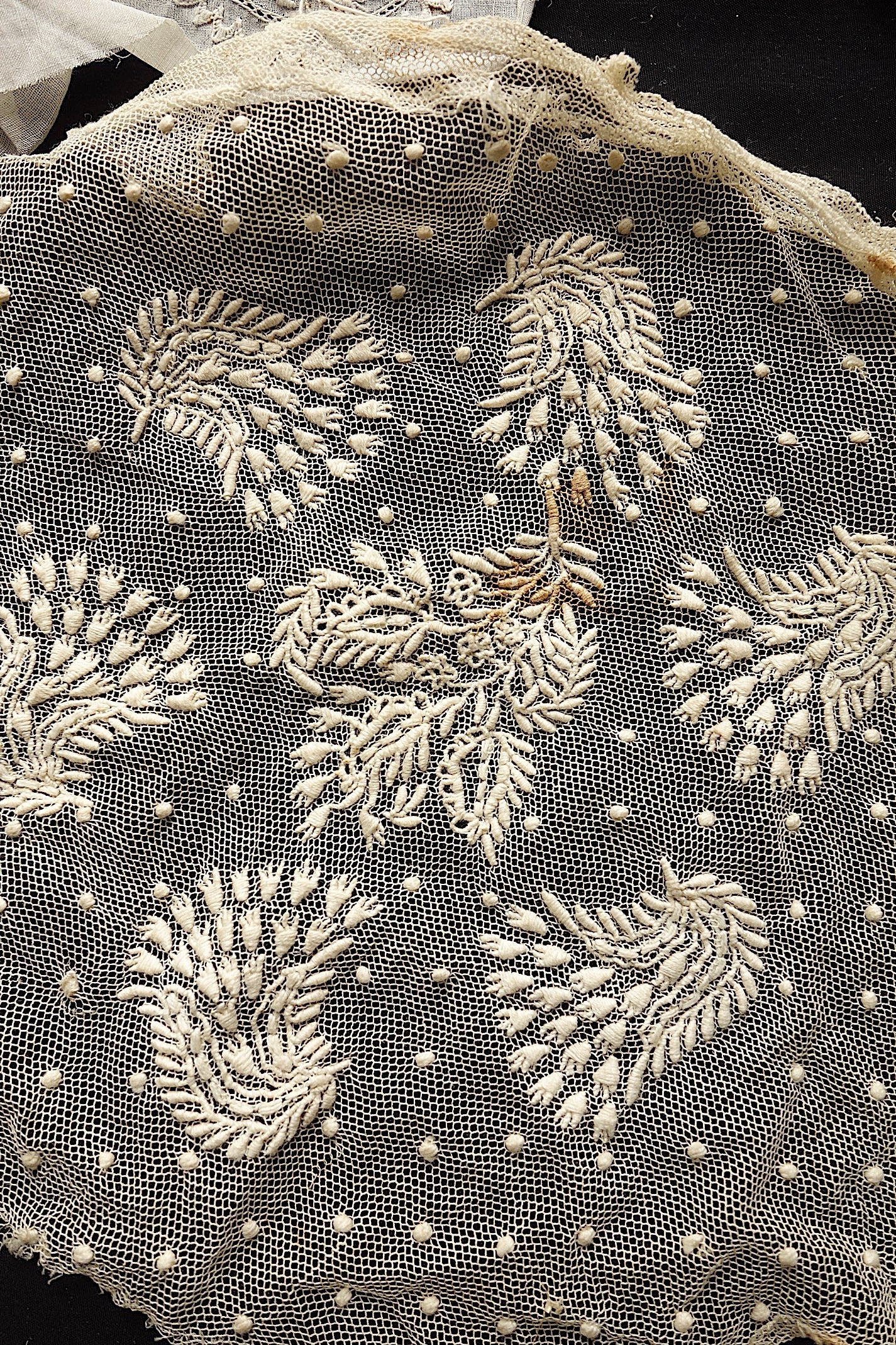 アンティークレース　モチーフlots7