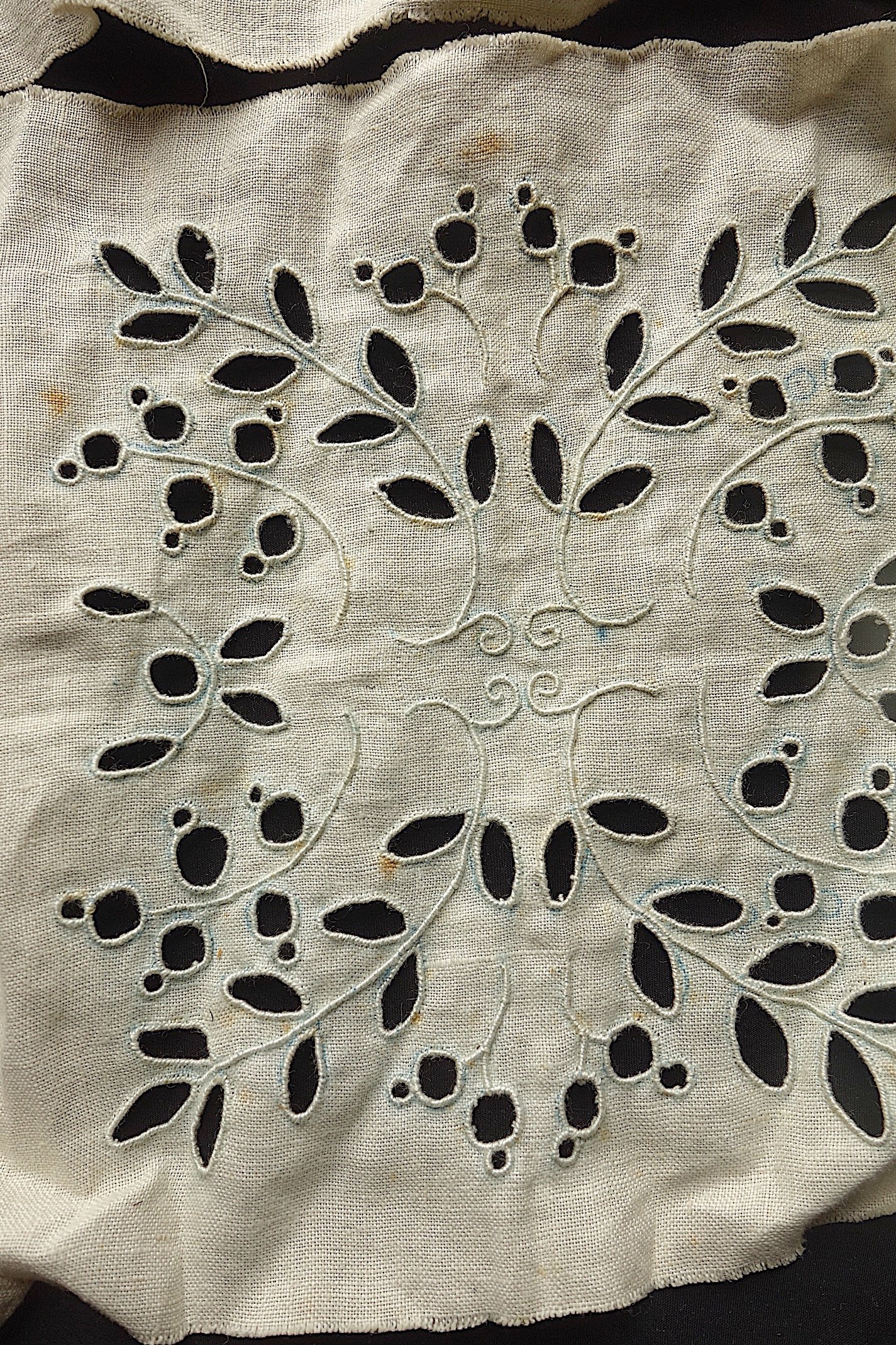 アンティークレース　モチーフlots8