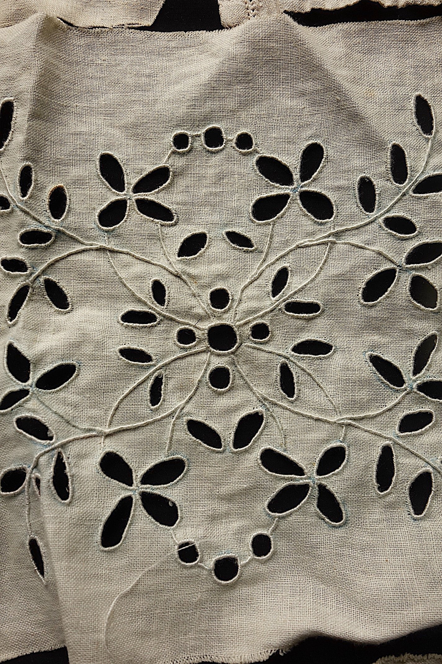 アンティークレース　モチーフlots8