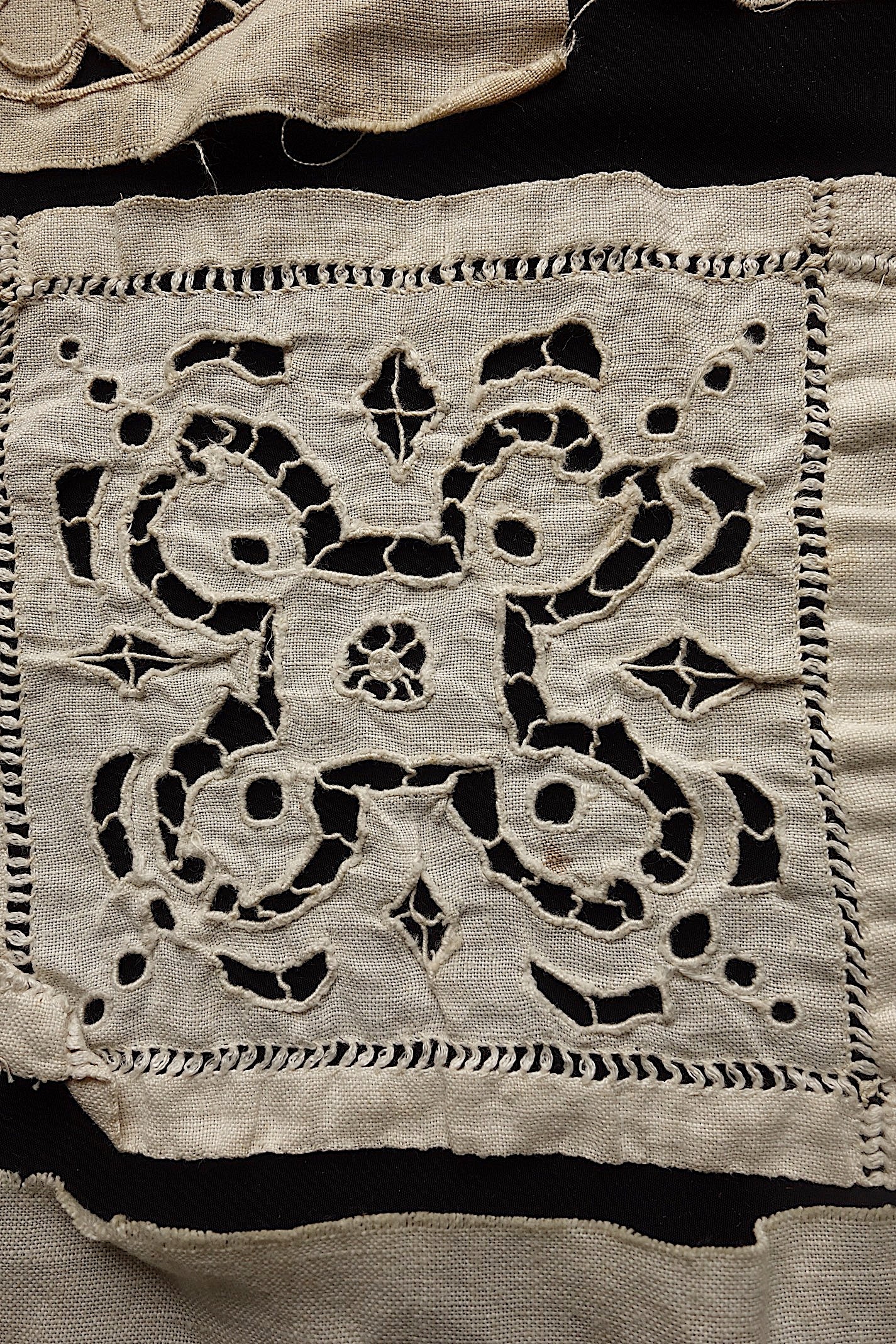 アンティークレース　モチーフlots8