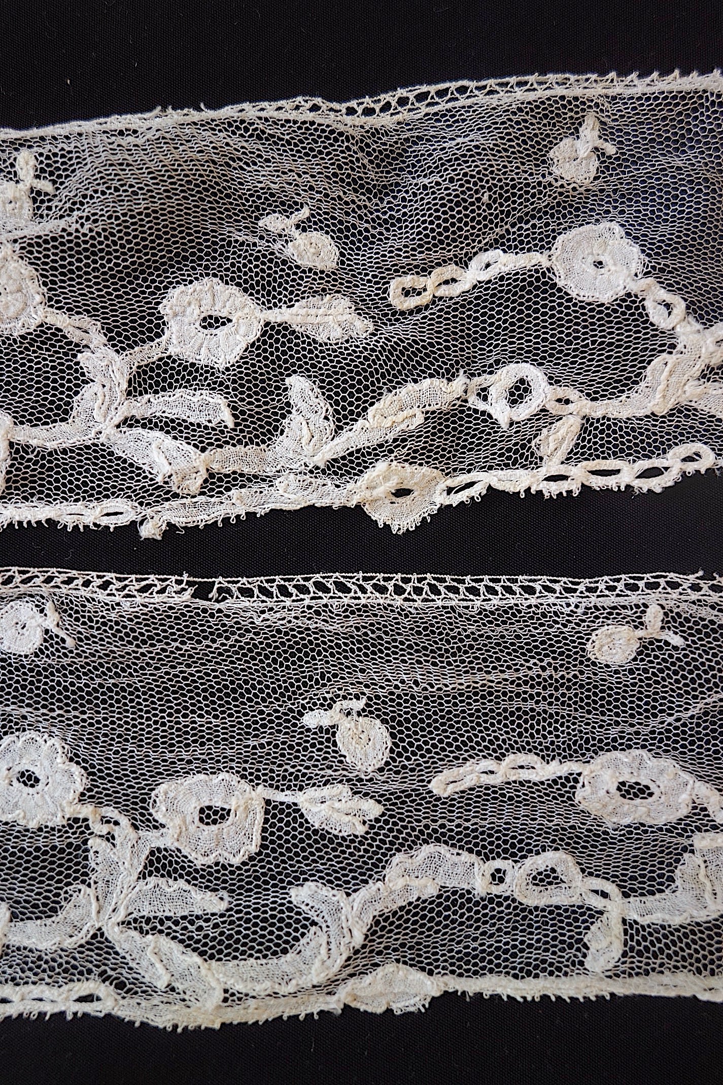 アンティークレース　アプリカッションアングレテール　