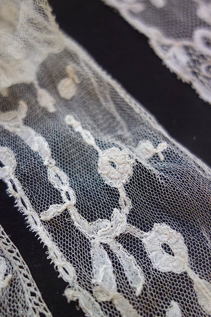 アンティークレース　アプリカッションアングレテール　