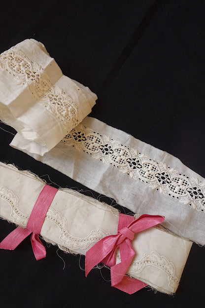 アンティークレース　刺繍テープ