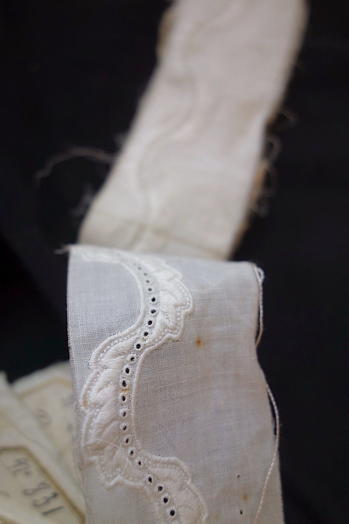 アンティークレース　刺繍テープ