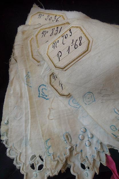 アンティークレース　刺繍テープ