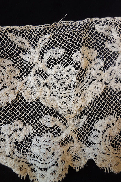 アンティークレース　2種