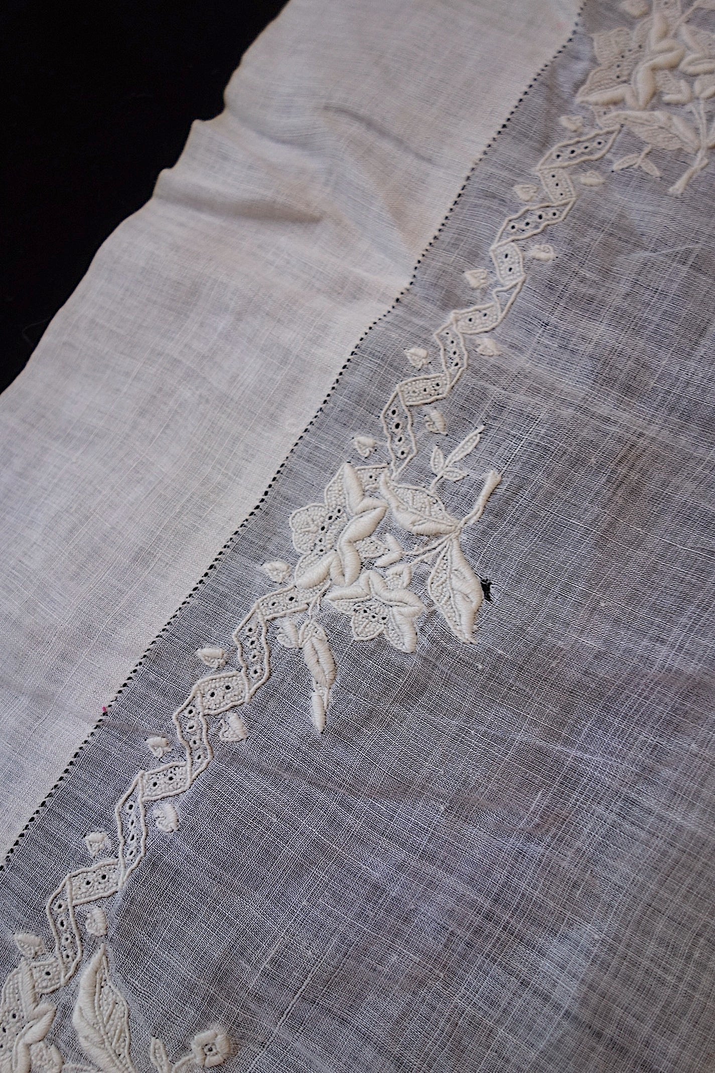 アンティークレース　ハンカチ２枚