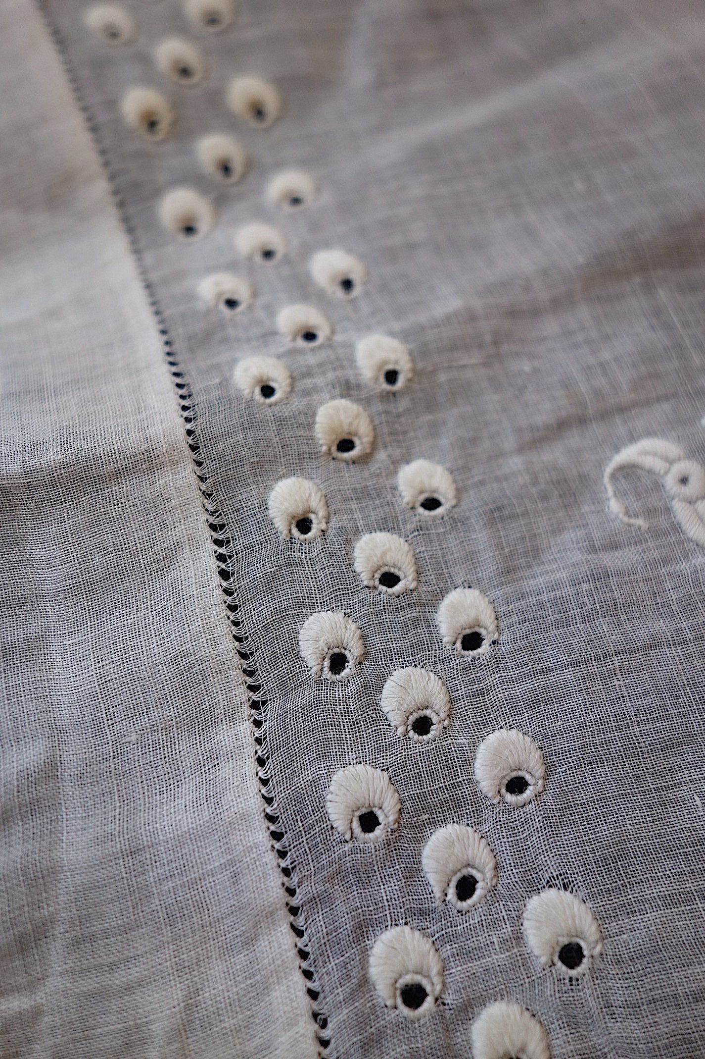 アンティークレース　ハンカチ２枚