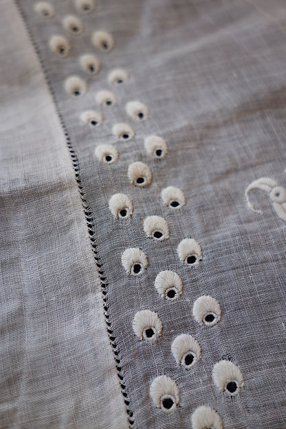 アンティークレース　ハンカチ２枚