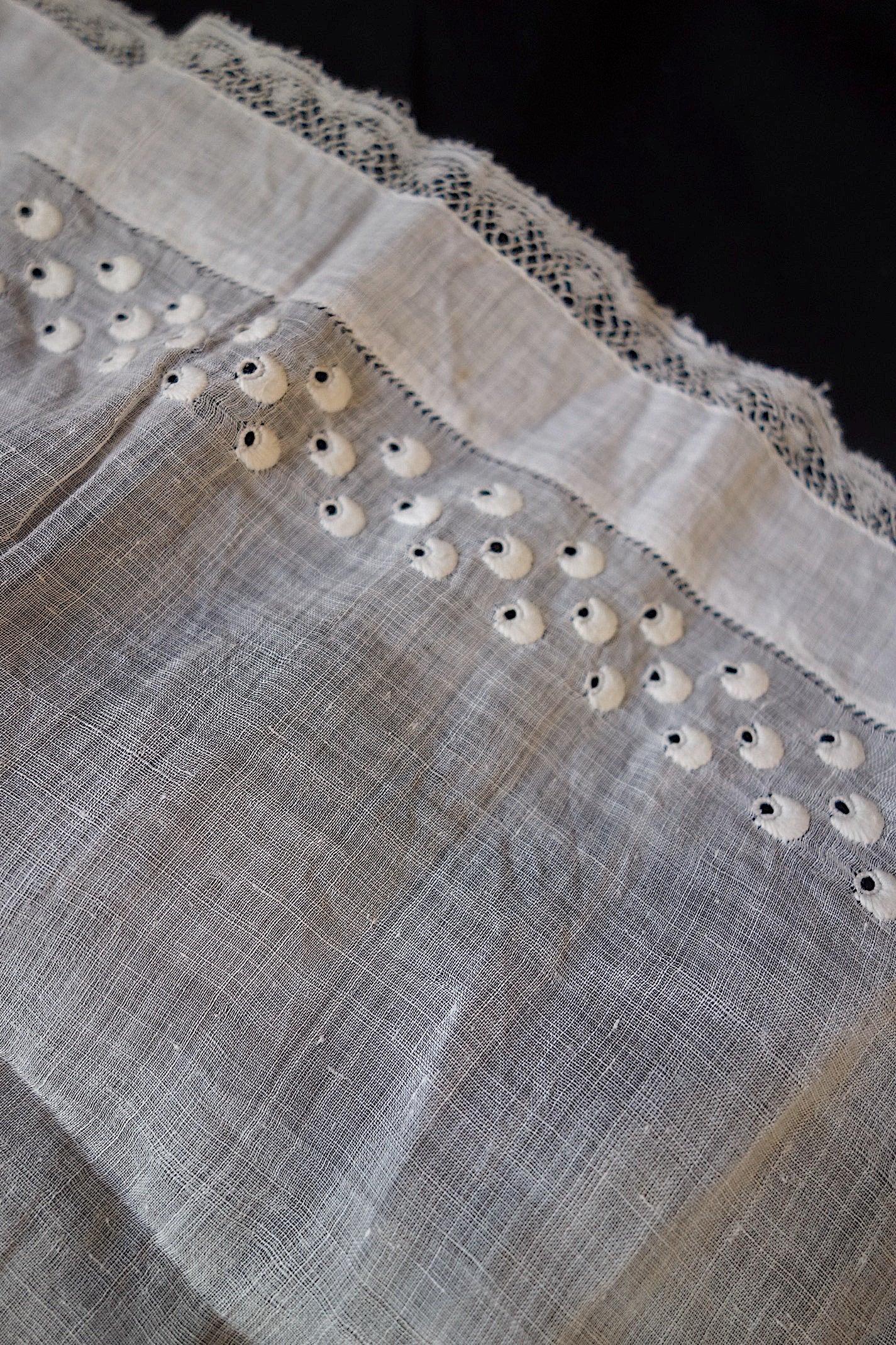 アンティークレース　ハンカチ２枚