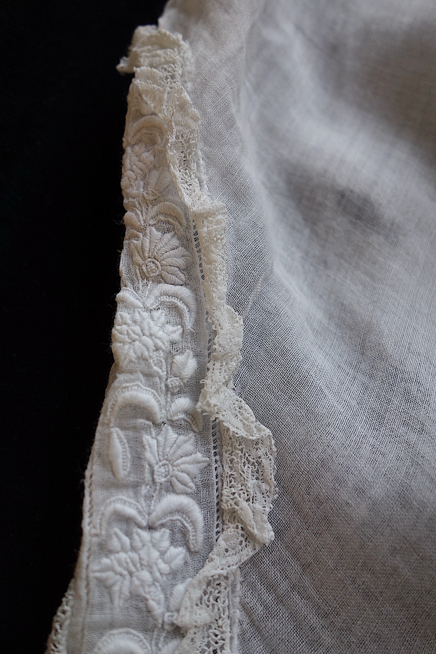 アンティークレース　袖lots2