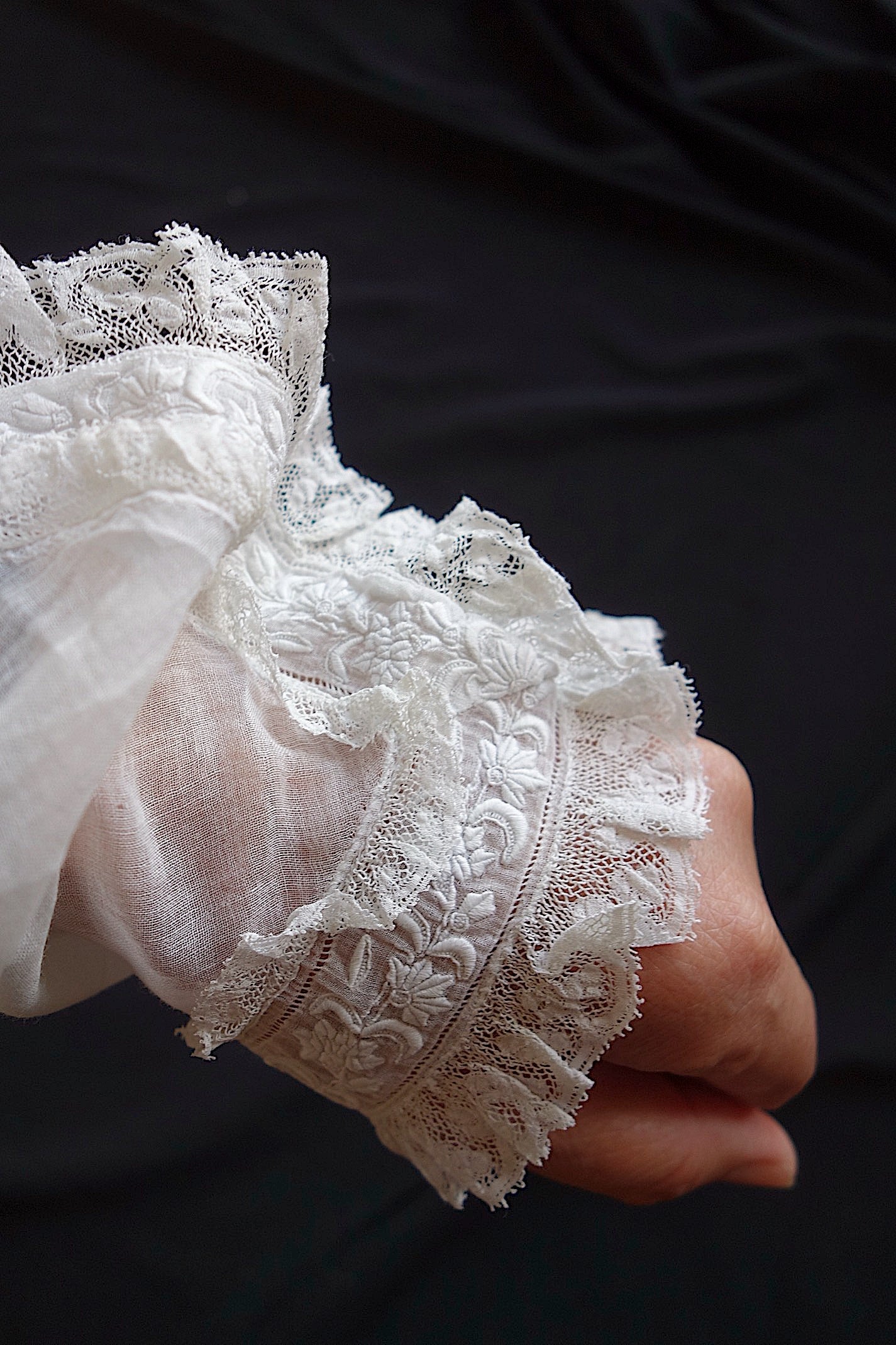 アンティークレース　袖lots2