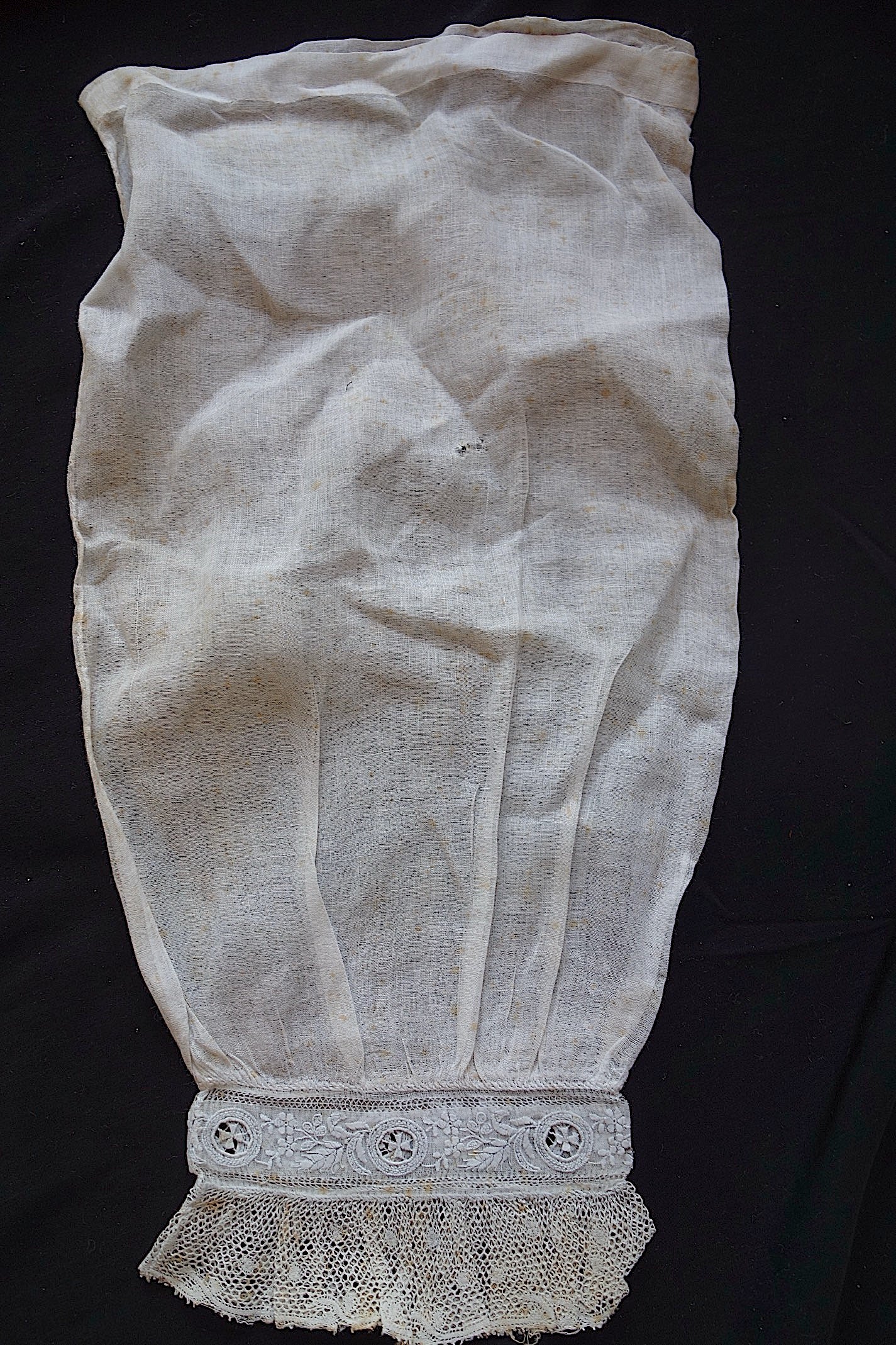 アンティークレース　袖lots2