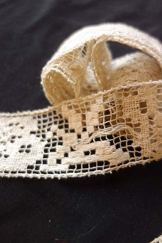 アンティークレース　フィレレース2つ