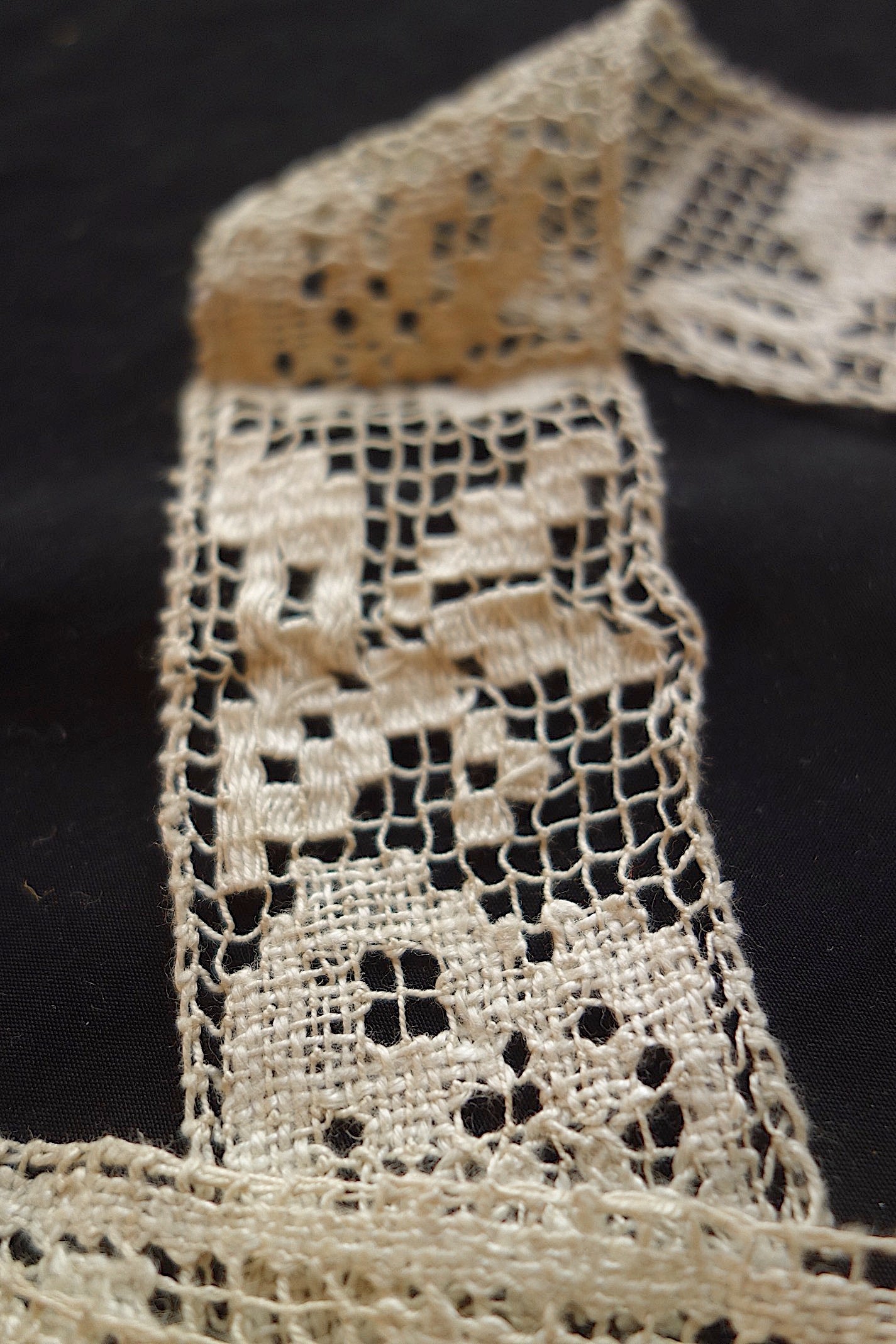 アンティークレース　フィレレース2つ