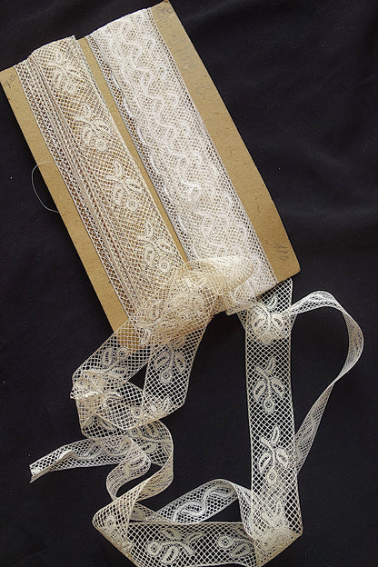 アンティークレース　2本