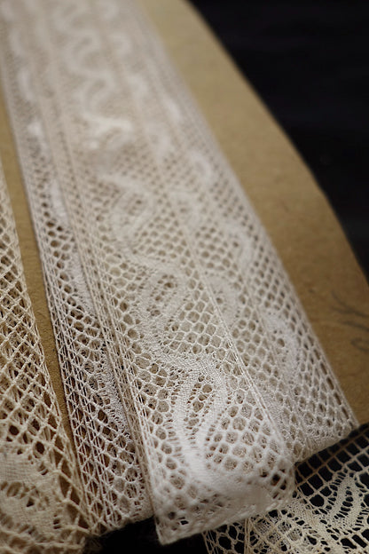 アンティークレース　2本