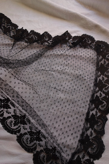 アンティークレース 黒レース　lots1 ブロンド