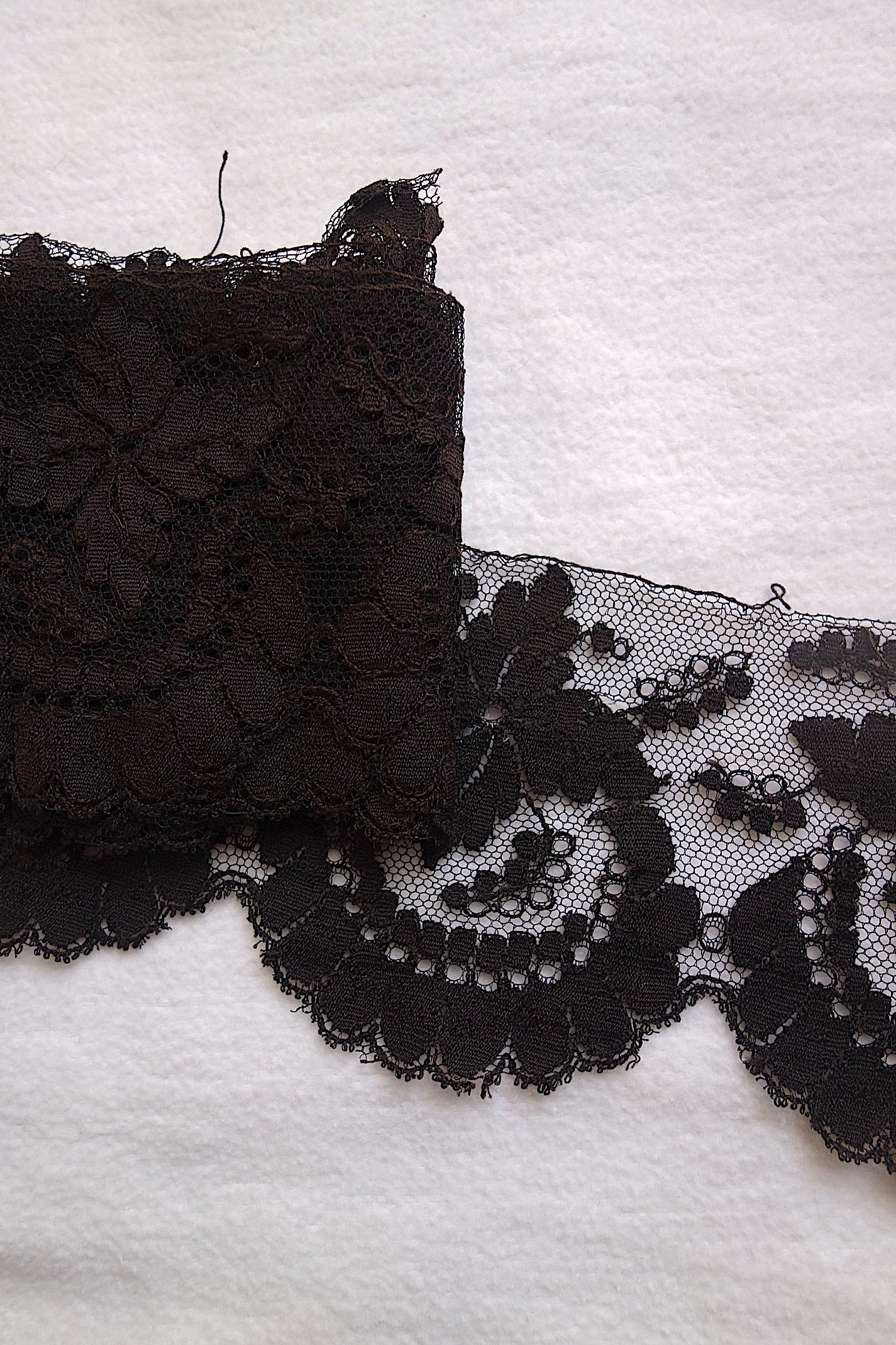 アンティークレース 黒レース　lots1 ブロンド