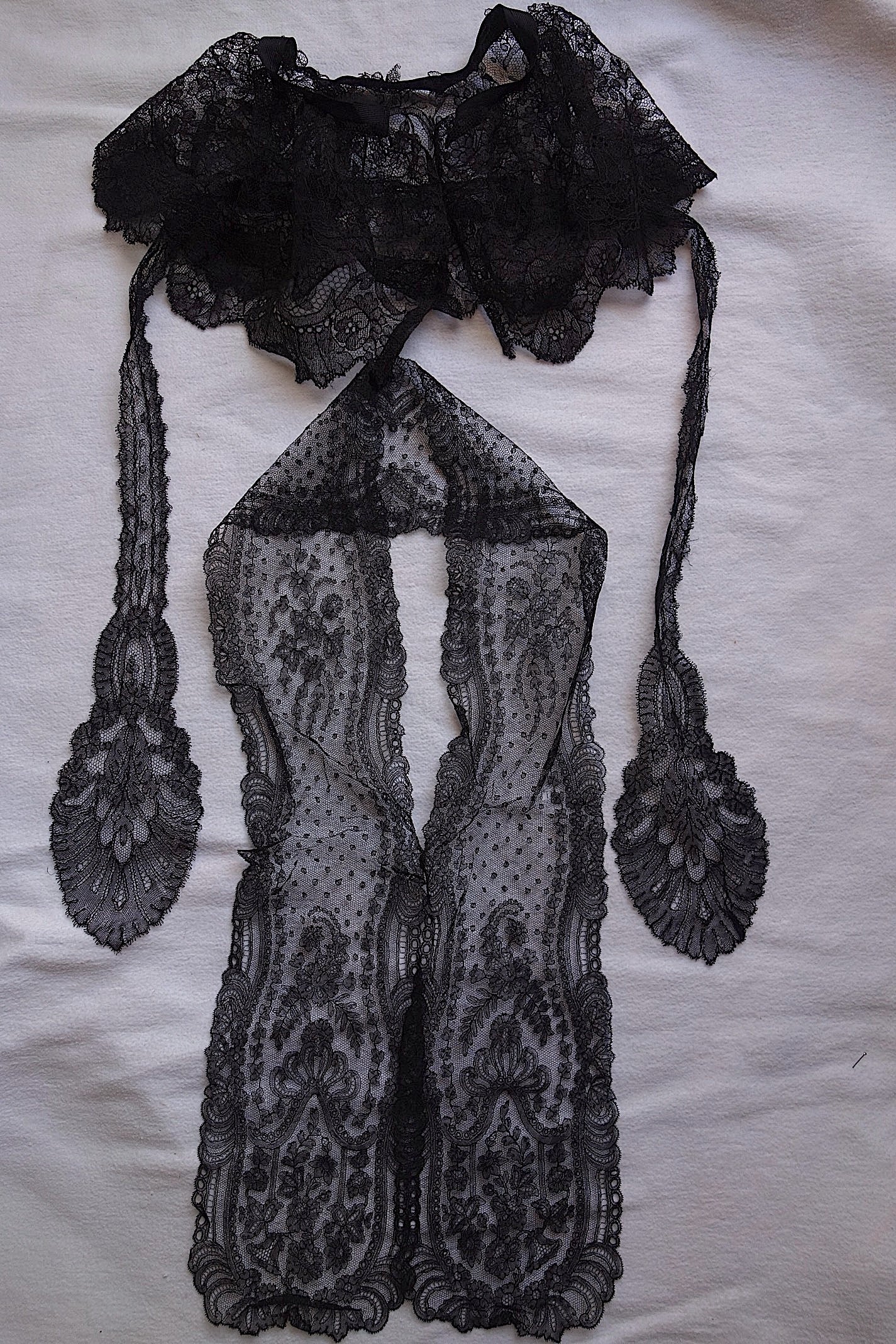 アンティークレース 黒レース　lots2 シャンティイ