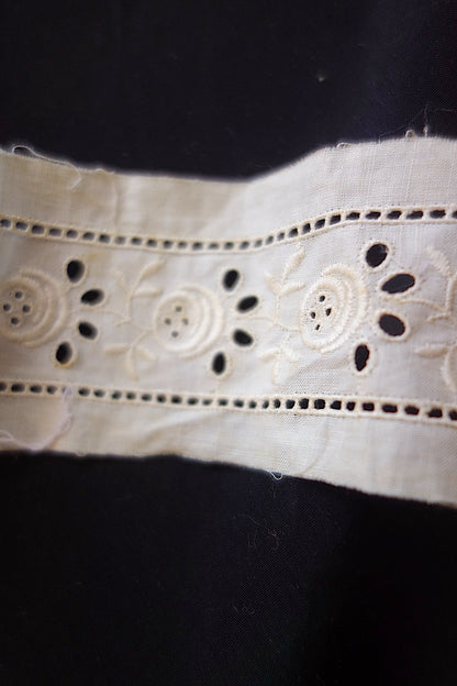 アンティークレース 2種