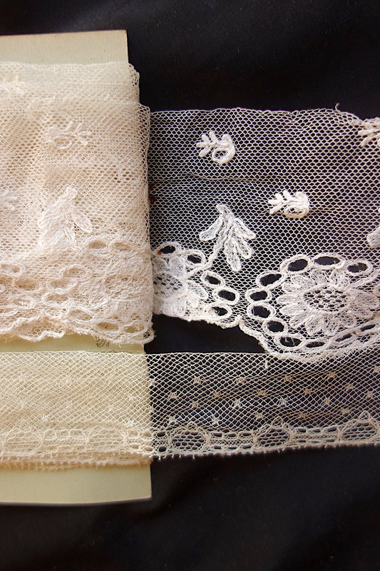 アンティークレース 2種