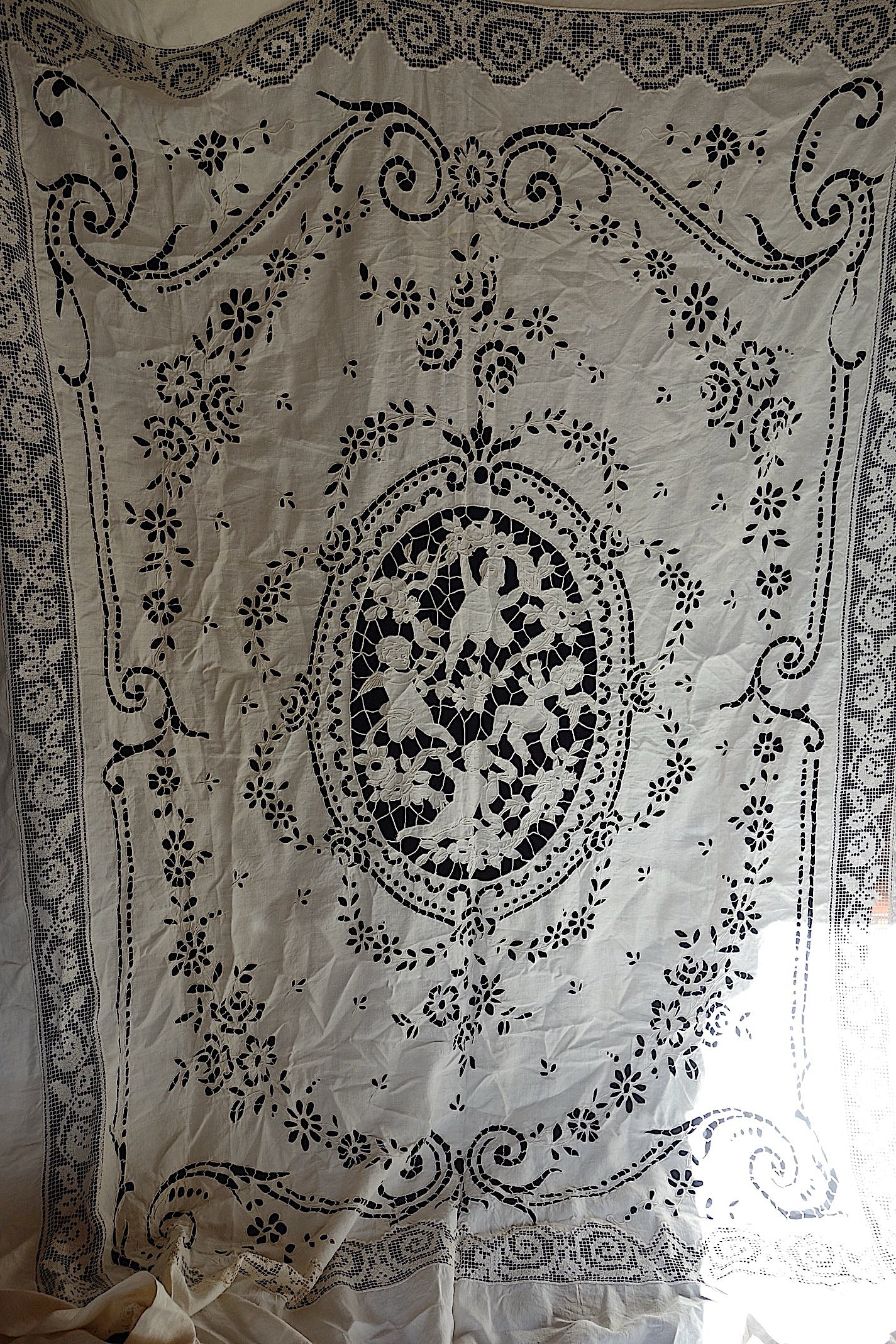 アンティーク刺繍　クロス　カーテン