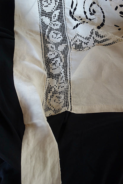 アンティーク刺繍　クロス　カーテン