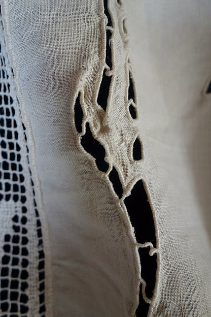 アンティーク刺繍　クロス　カーテン