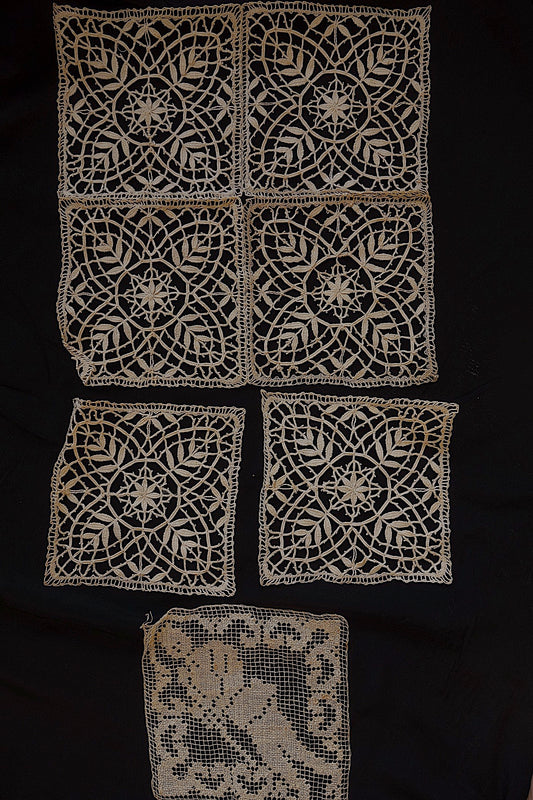 アンティークレース　モチーフ