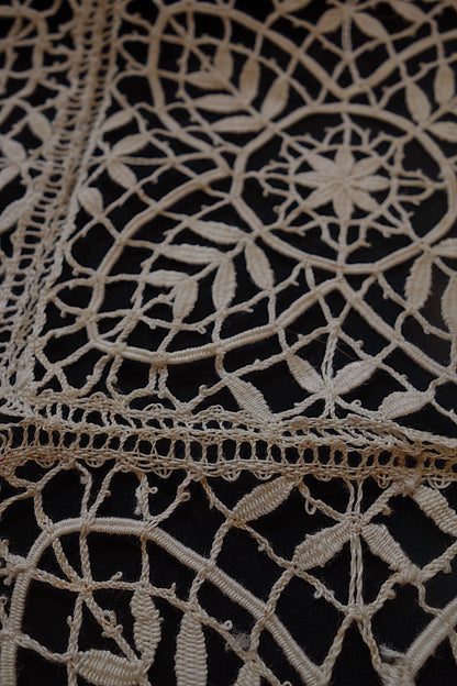 アンティークレース　モチーフ