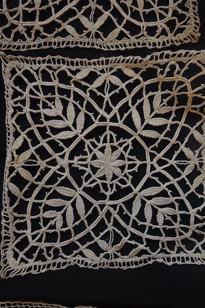 アンティークレース　モチーフ