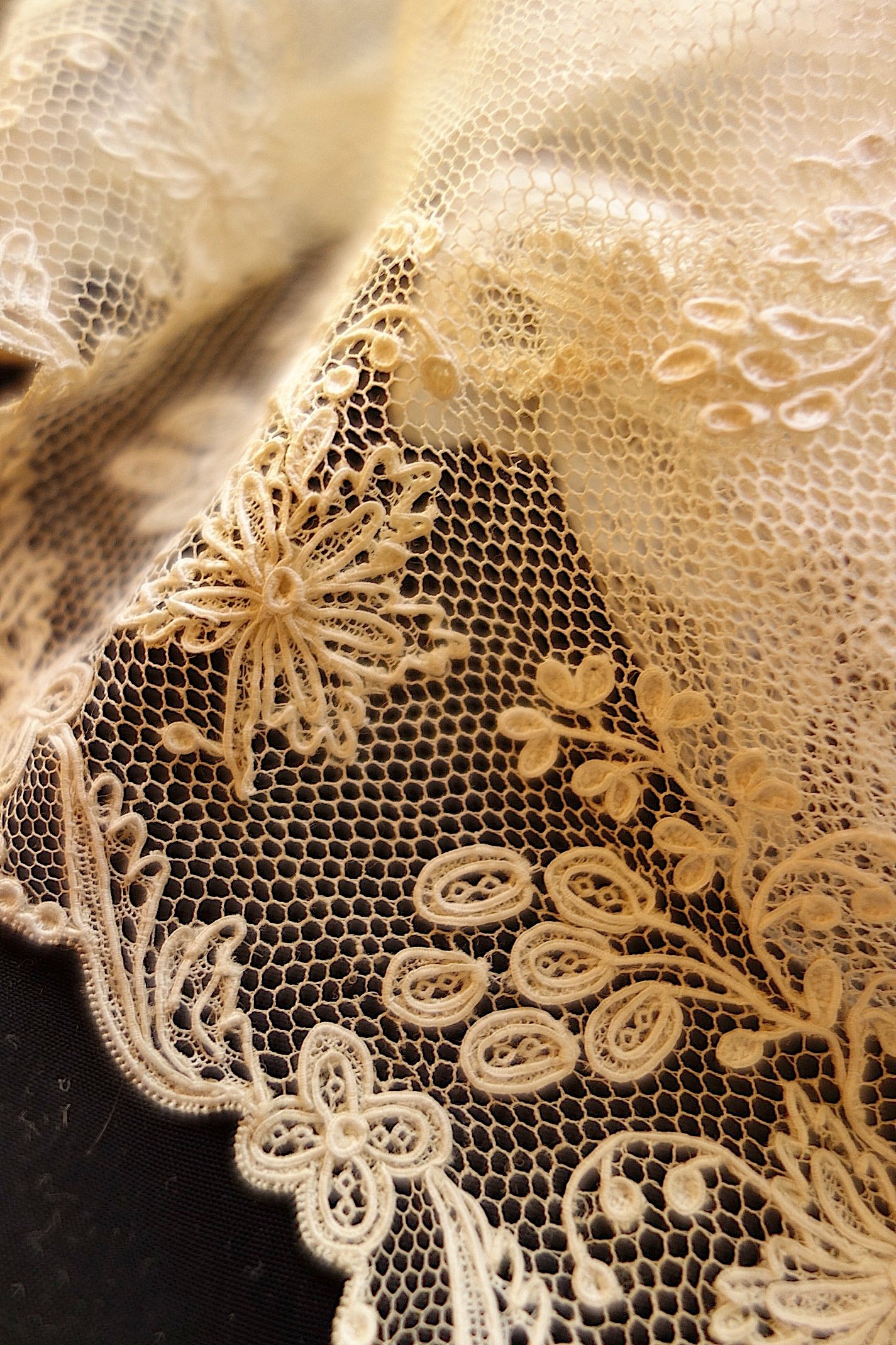 アンティークレース アランソン　200cm