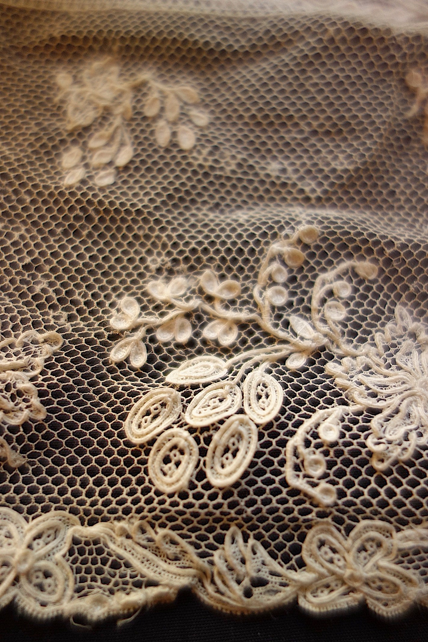 アンティークレース アランソン　60＋90cm　40cm