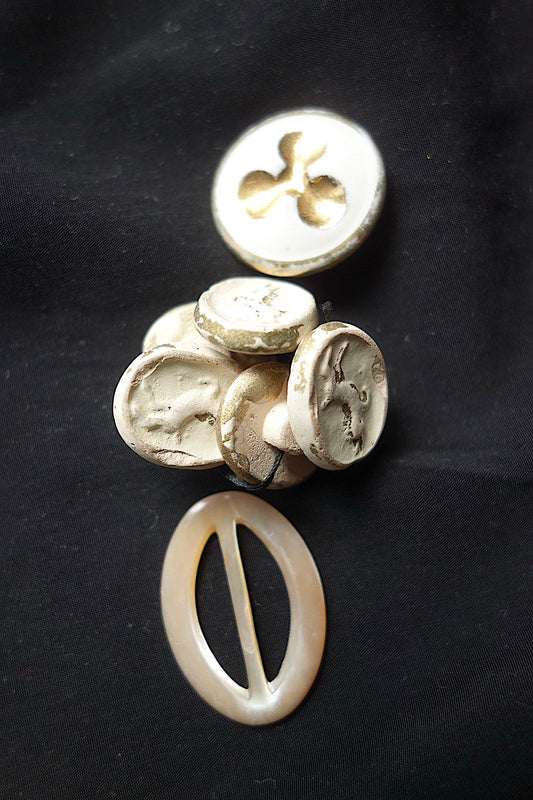 アンティークボタン　lots3