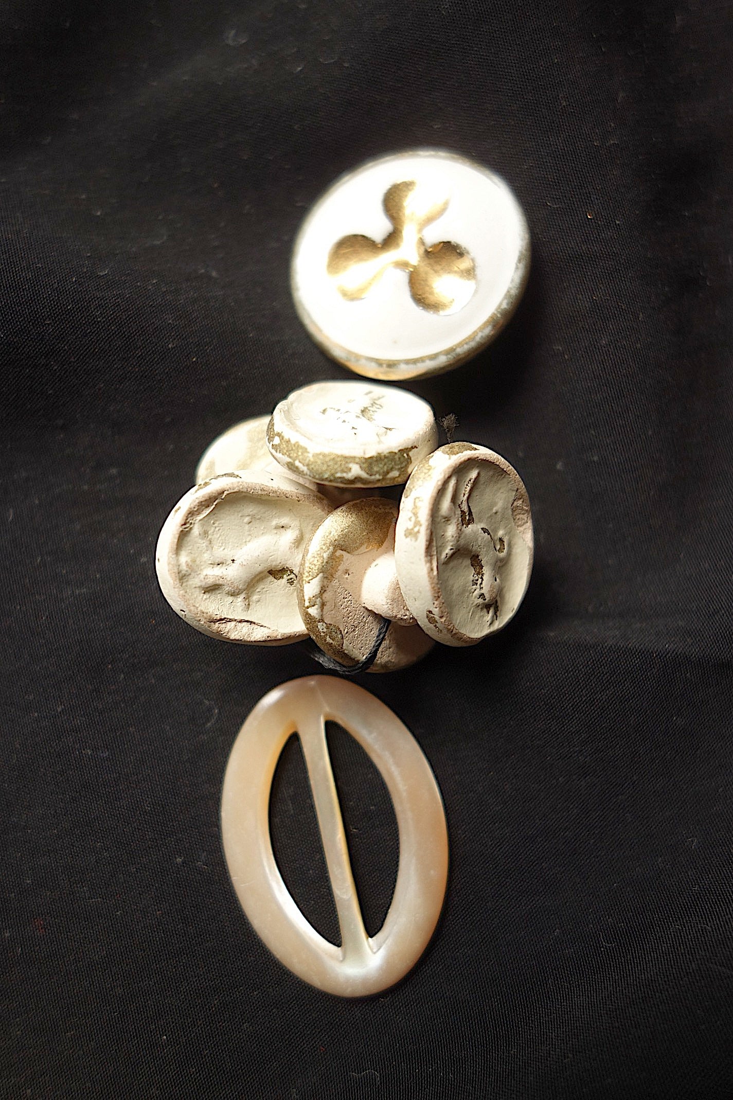 アンティークボタン　lots3