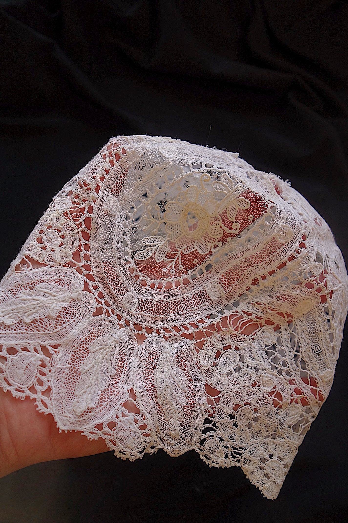 アンティークレース　ボネ